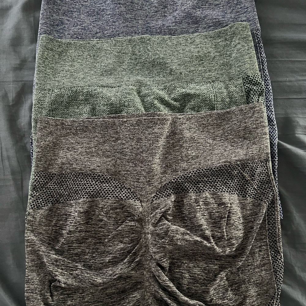 Workout shorts with scruchy butt blue, green, black